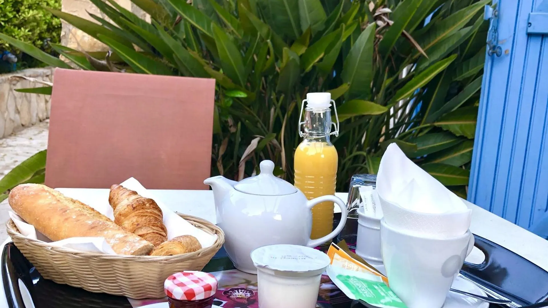 Hotel Jas Neuf Sainte-Maxime 3*,