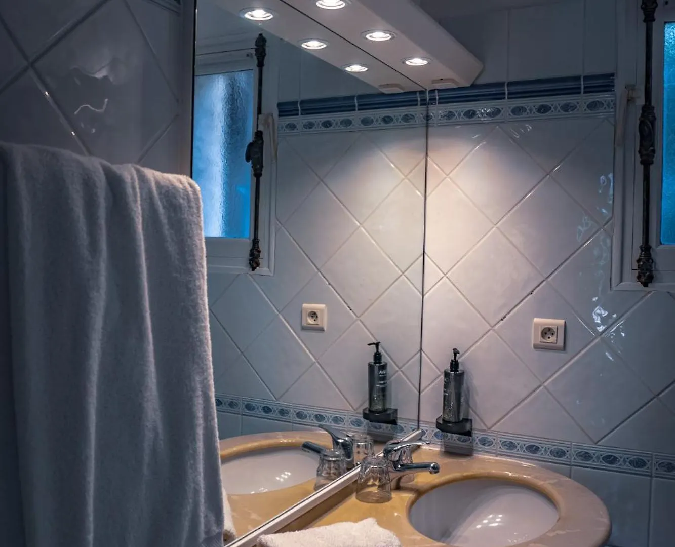 סן-מקסים Hotel Jas Neuf 3*,